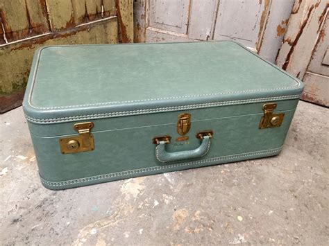 is old luggage worth anything.